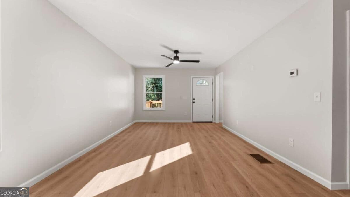 4 bedroom, 2 bathroom, 1,409 sq ft single family residence for sale at 30 East Drive, Rome, GA 30165 — photo 5