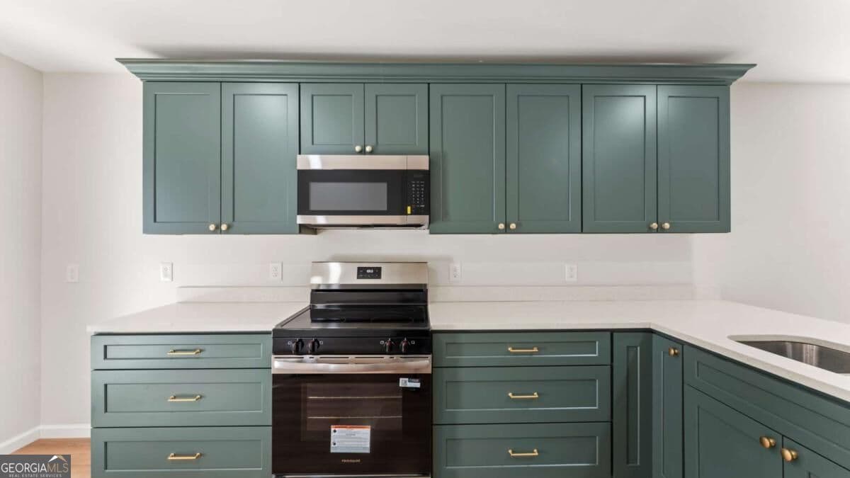 4 bedroom, 2 bathroom, 1,409 sq ft single family residence for sale at 30 East Drive, Rome, GA 30165 — photo 8