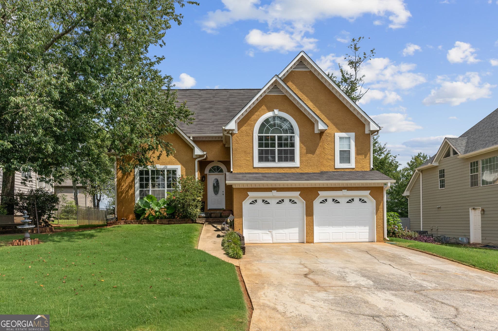 3 bedroom, 2.5 bathroom, 2,123 sq ft single family residence for rent at 1722 Brandon Lee Way, Marietta, GA 30008 for $2,400 a month — photo 1 of 1