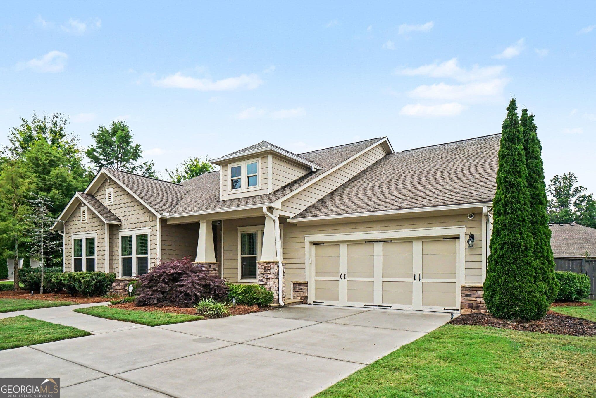3 bedroom, 2.5 bathroom, 2,688 sq ft single family residence for sale at 105 Sheridan Drive, Woodstock, GA 30189 — photo 2