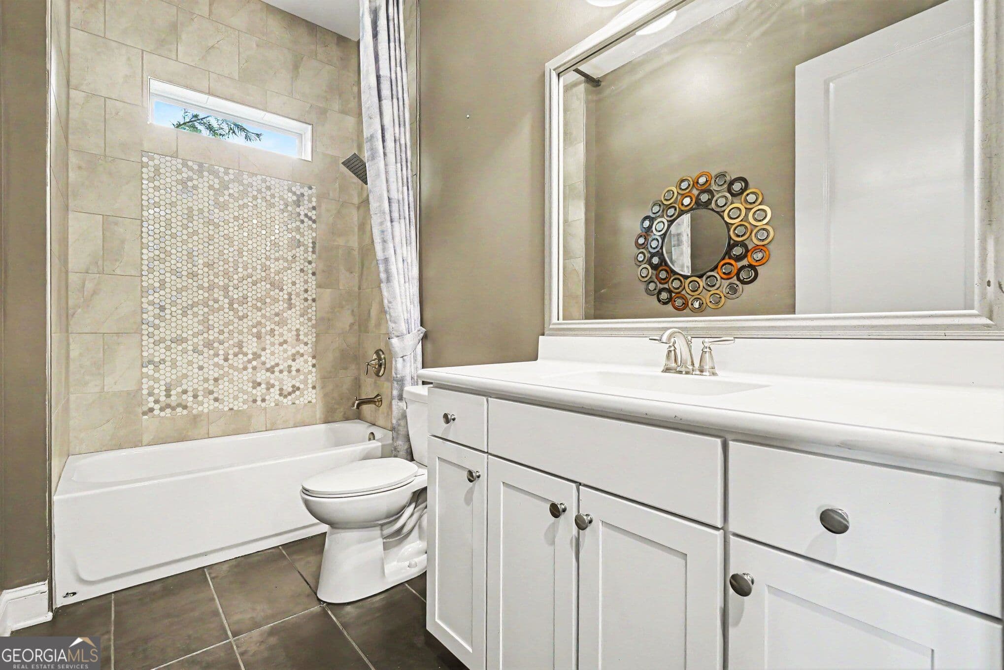 3 bedroom, 2.5 bathroom, 2,688 sq ft single family residence for sale at 105 Sheridan Drive, Woodstock, GA 30189 — photo 6