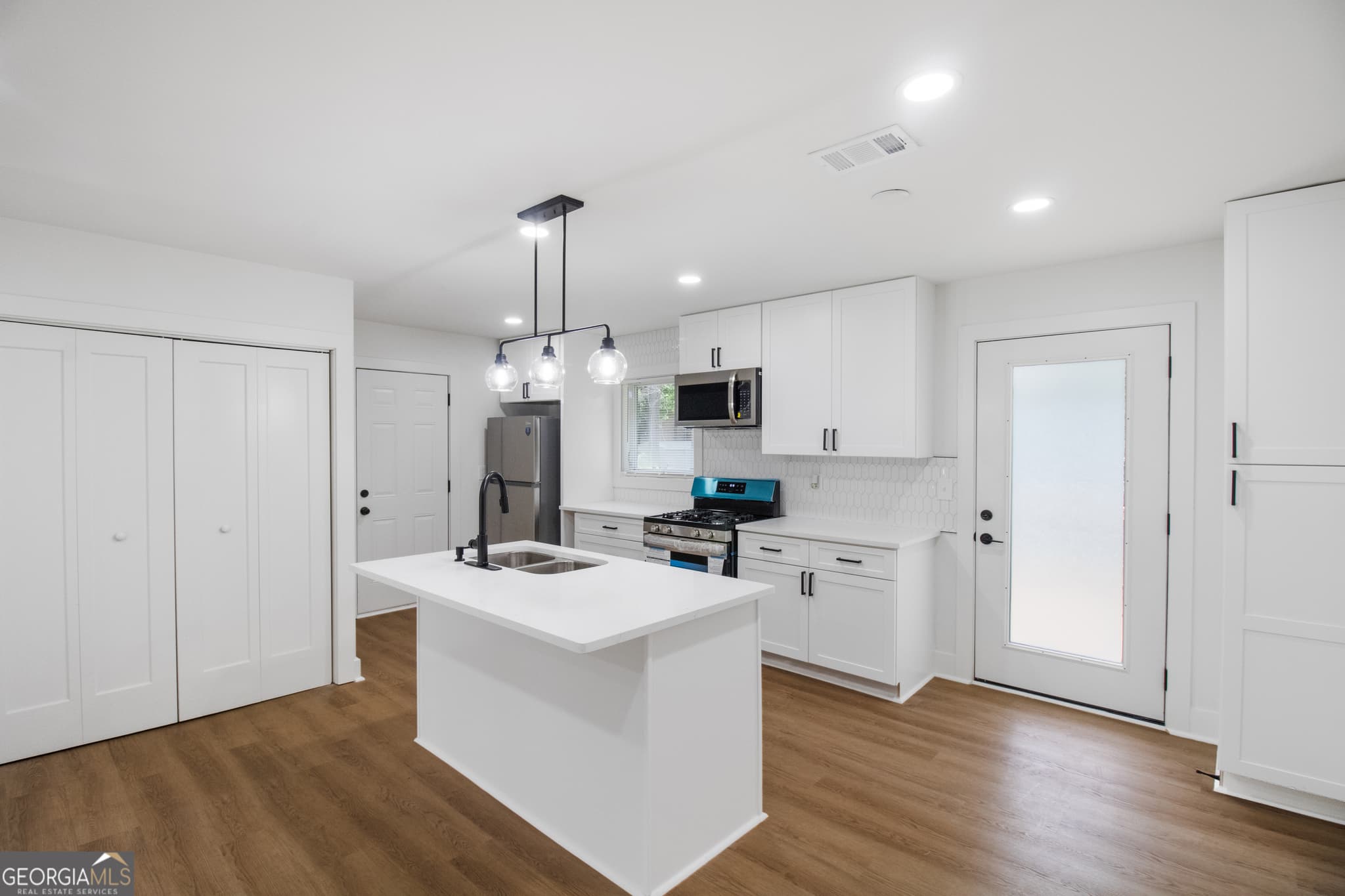 3 bedroom, 2 bathroom, 1,215 sq ft single family residence for rent at 2148 Green Forrest Drive, Decatur, GA 30032 for $2,000 a month — photo 6