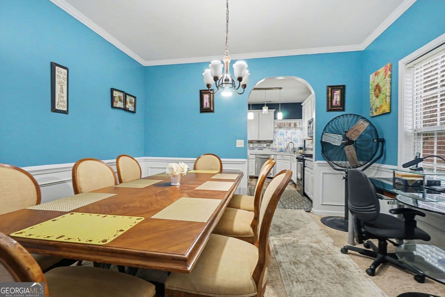 5 bedroom, 3 bathroom, 3,057 sq ft single family residence for sale at 3382 Sandwedge Court, Snellville, GA 30039 — photo 6