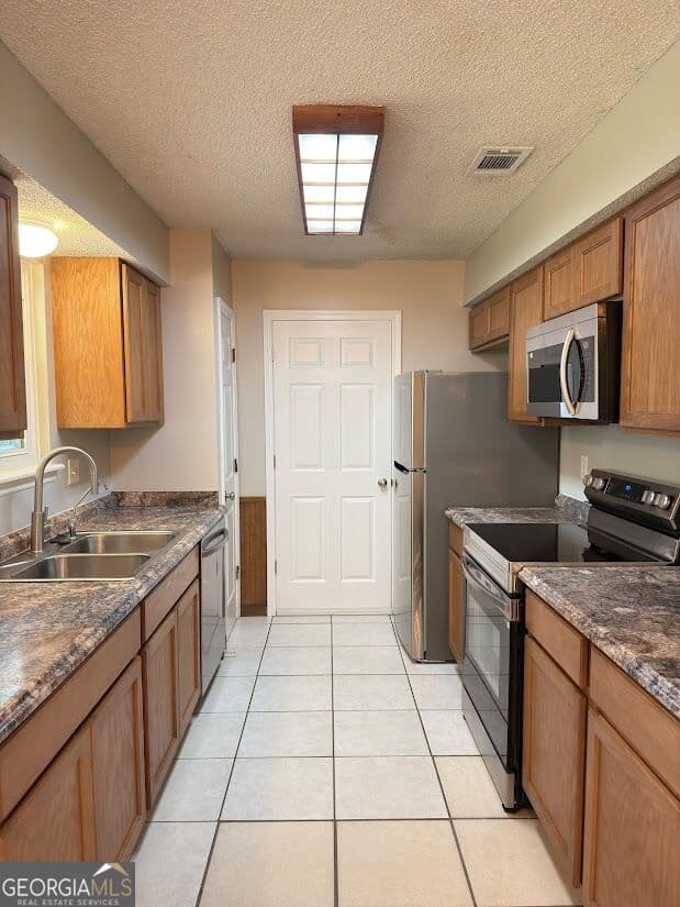 3 bedroom, 2 bathroom, 1,260 sq ft single family residence for rent at 118 Castle Oak Court, Kingsland, GA 31548 for $1,750 a month — photo 7