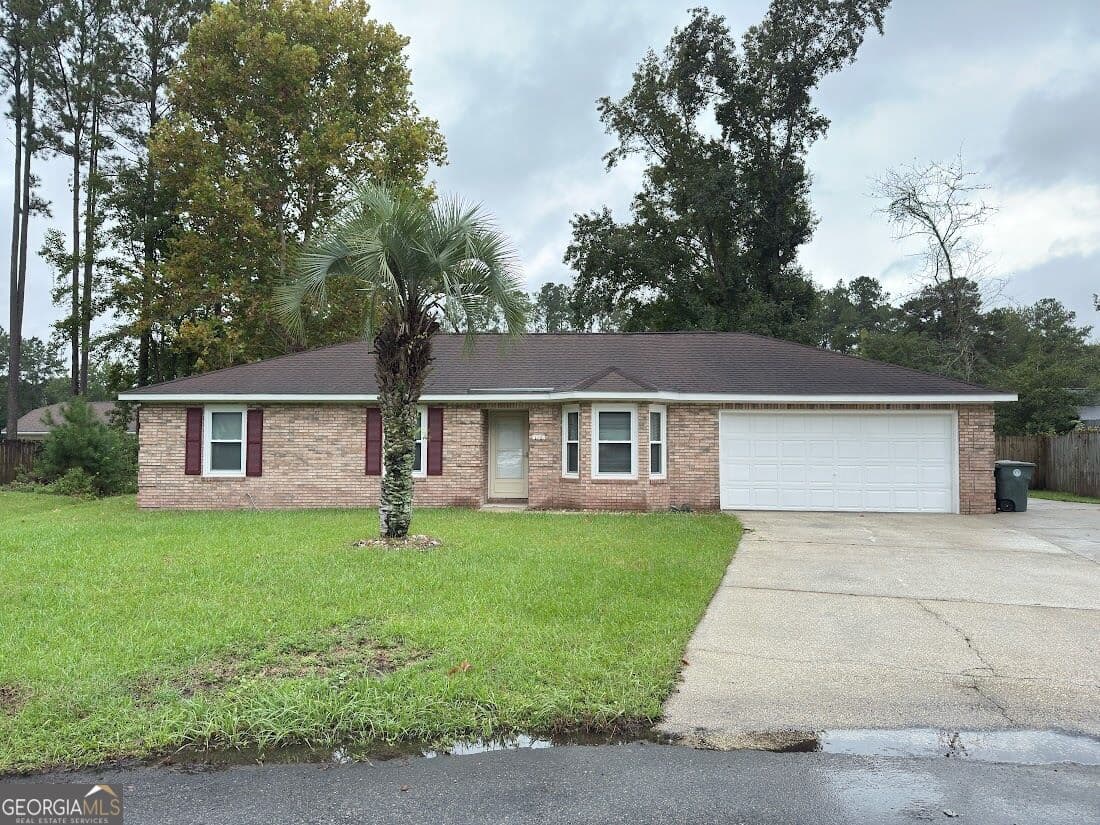 3 bedroom, 2 bathroom, 1,260 sq ft single family residence for rent at 118 Castle Oak Court, Kingsland, GA 31548 for $1,750 a month