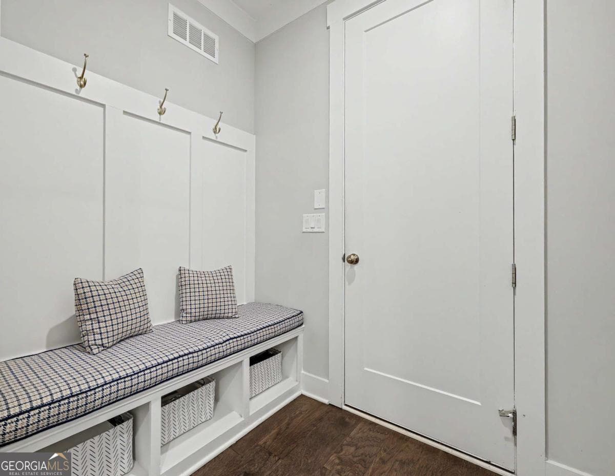 3 bedroom, 3.5 bathroom, 2,624 sq ft townhouse for sale at 965 South On Main, Woodstock, GA 30188 — photo 9