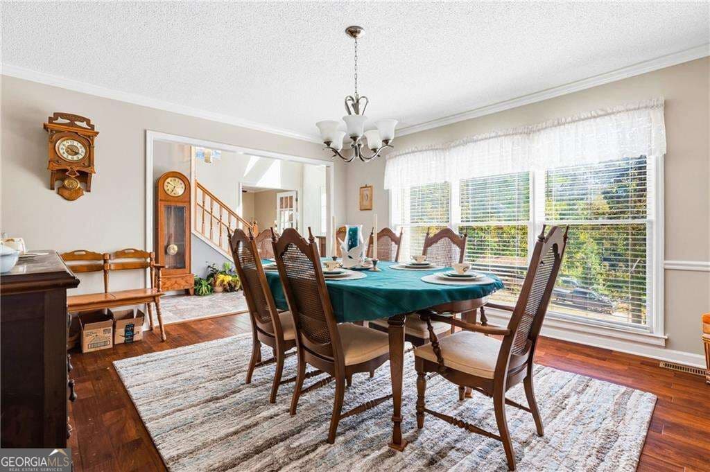 5 bedroom, 4 bathroom, 4,890 sq ft single family residence for sale at 609 Apache Trail, Woodstock, GA 30189 — photo 6