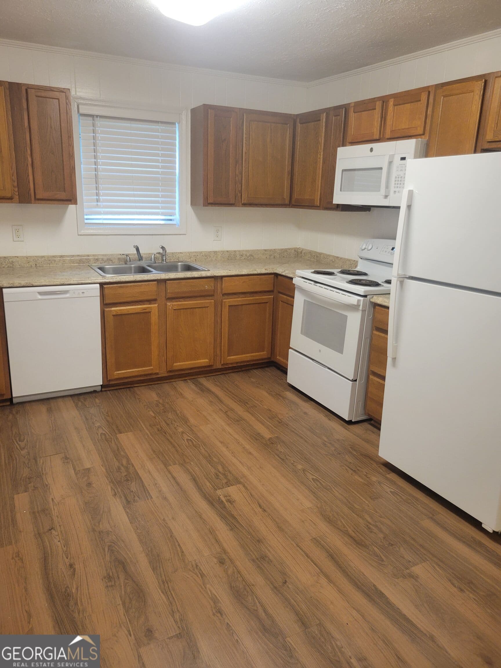 3 bedroom, 2 bathroom single family residence for rent at 722 Cardinal Circle, Dublin, GA 31021 for $1,450 a month — photo 3