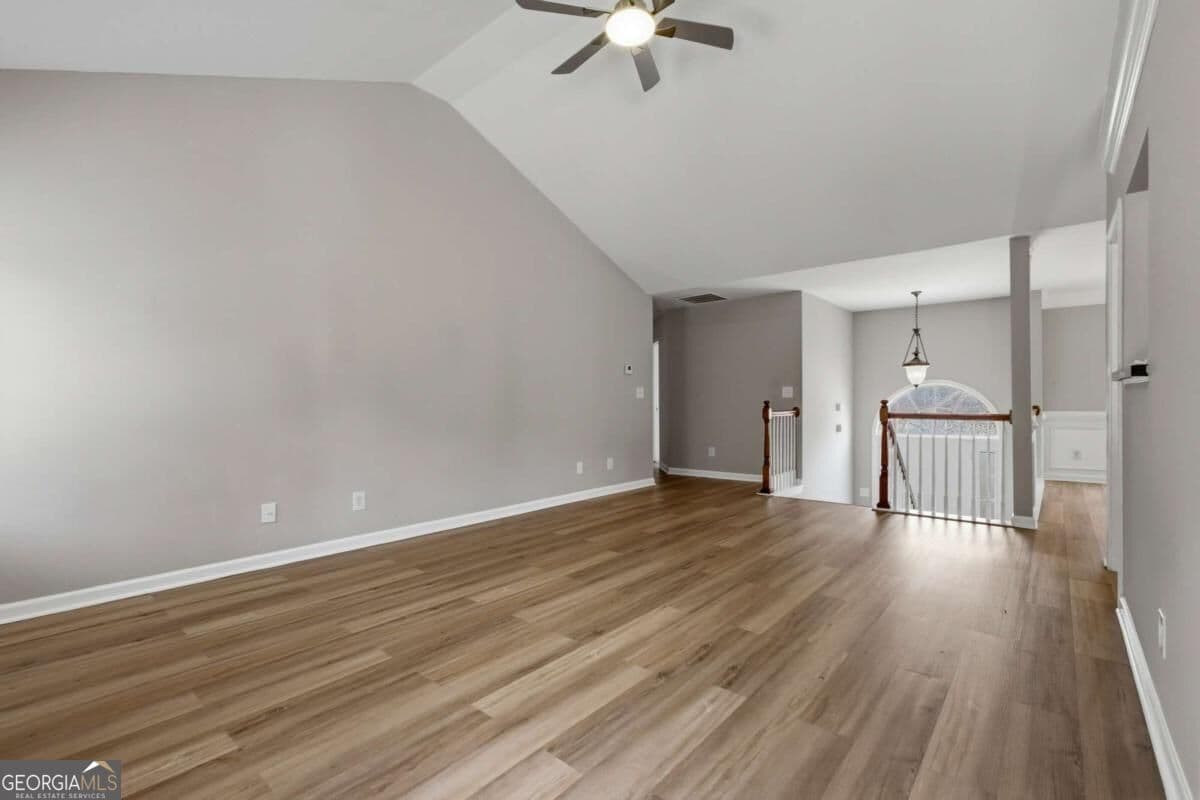 5 bedroom, 2.5 bathroom, 2,639 sq ft single family residence for sale at 2323 Crimson Creek Lane, Snellville, GA 30078 — photo 7