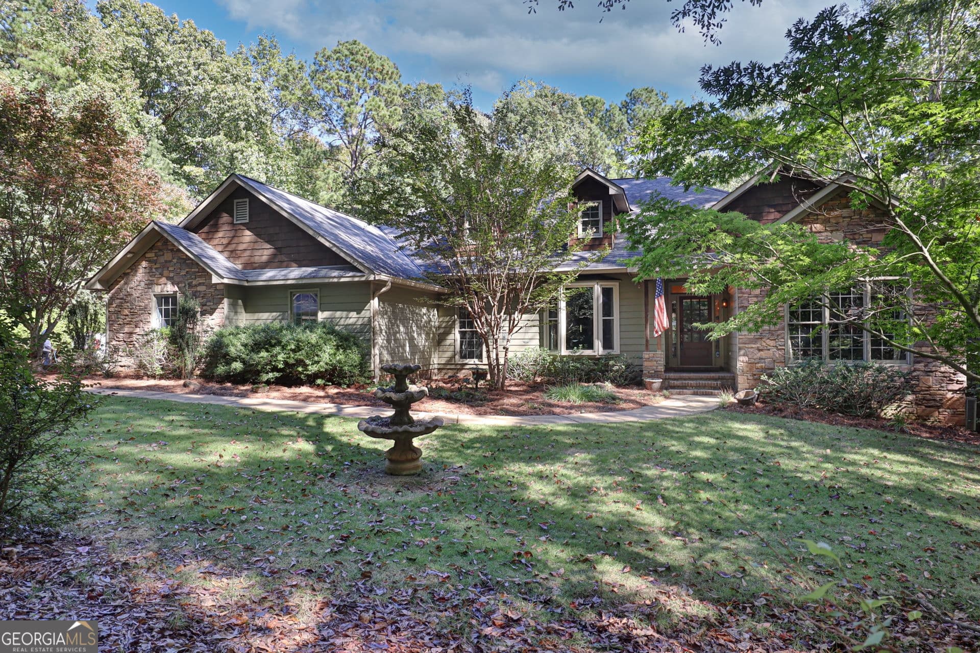 4 bedroom, 3 bathroom, 2,922 sq ft single family residence sold at 40 Maple Court, Midland, GA 31820