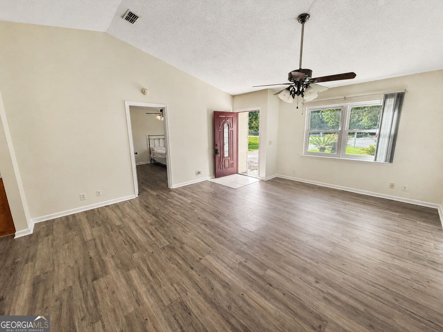3 bedroom, 2 bathroom, 1,224 sq ft single family residence for sale at 404 Potomac Court, St. Marys, GA 31558 — photo 3