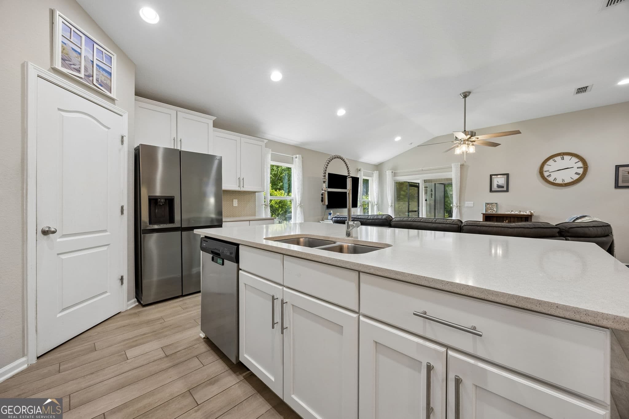 4 bedroom, 3 bathroom, 2,278 sq ft single family residence under contract at 203 Chinquapin Drive, St. Marys, GA 31558 — photo 7