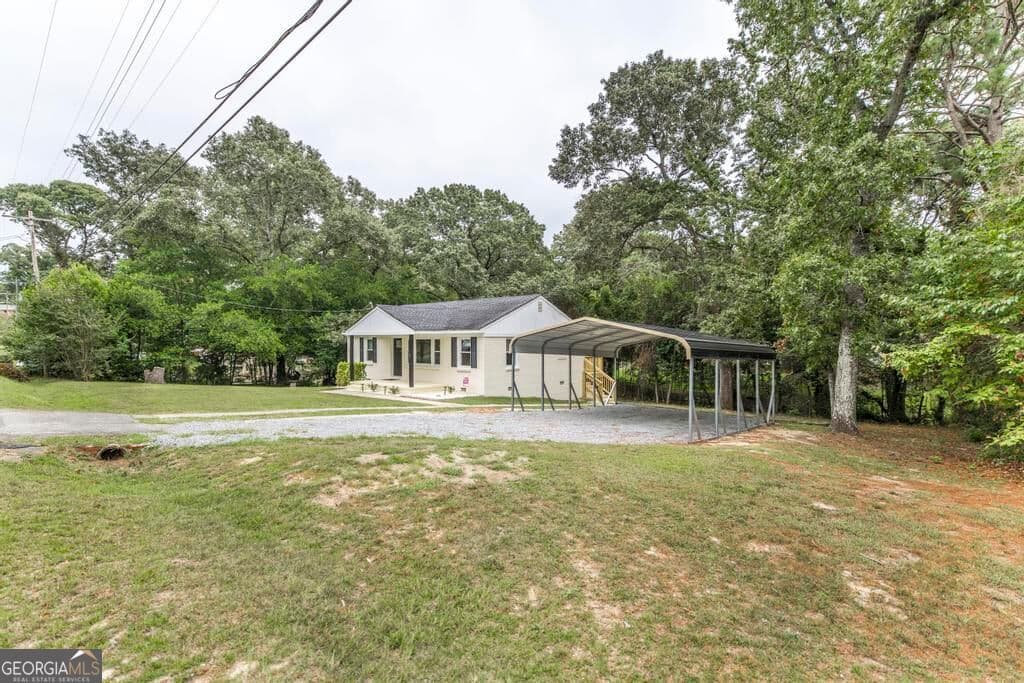 3 bedroom, 1 bathroom, 988 sq ft single family residence for sale at 111 Benton Avenue, Warner Robins, GA 31088 — photo 4