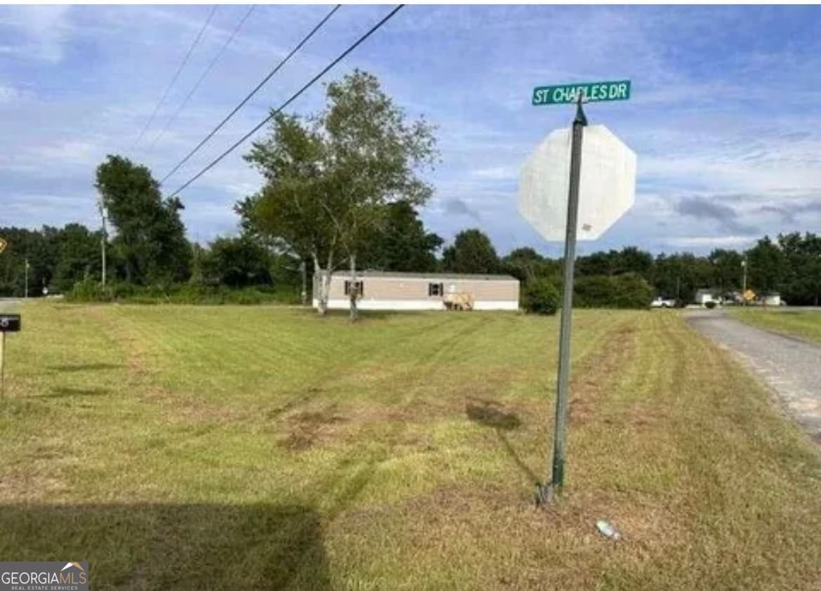 3 bedroom, 2 bathroom, 1,064 sq ft manufactured home,single family residence for sale at 445 Saint Charles Drive, East Dublin, GA 31027