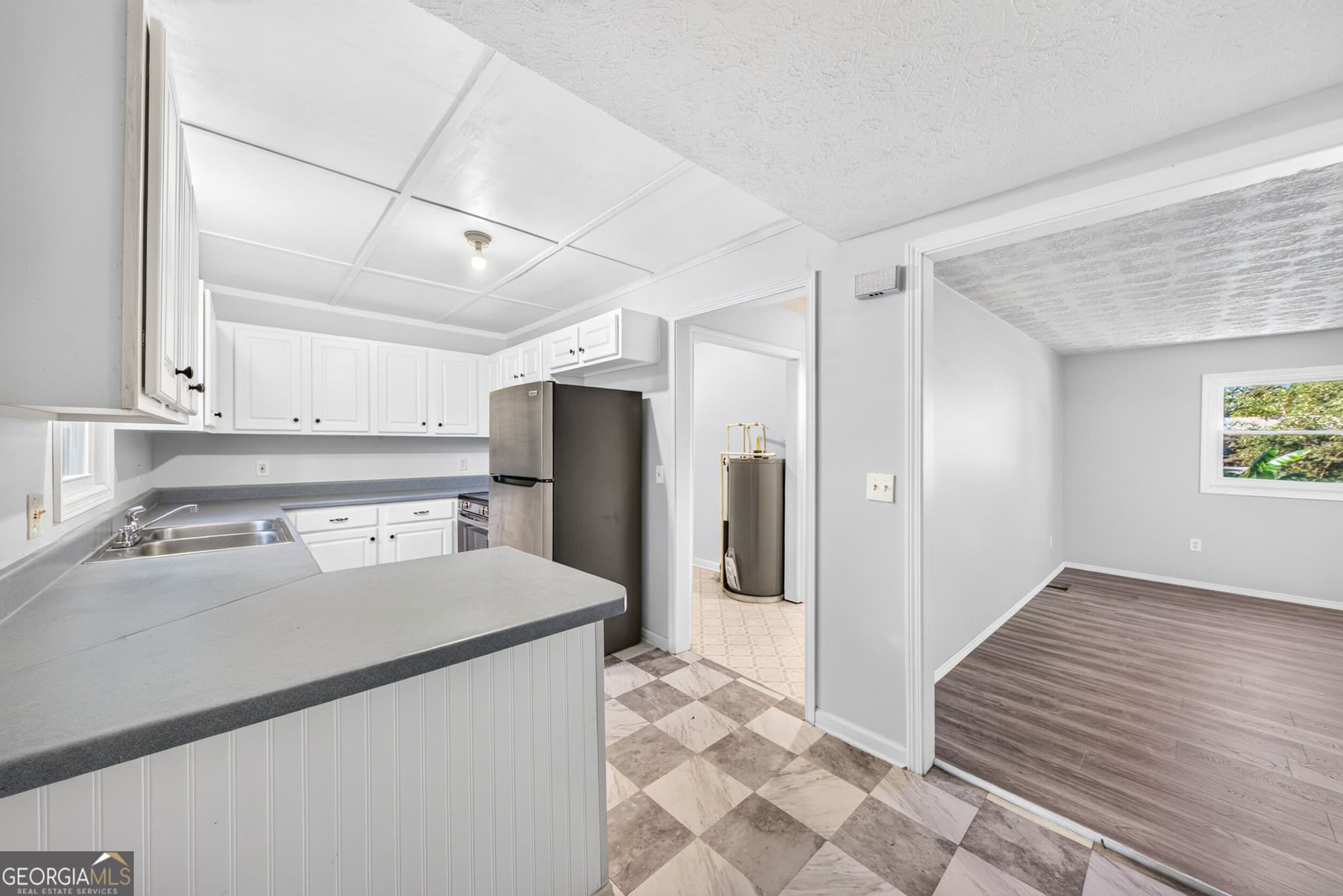 2 bedroom, 1 bathroom, 1,056 sq ft manufactured home,single family residence for sale at 342 Phillips Circle, Royston, GA 30662 — photo 6