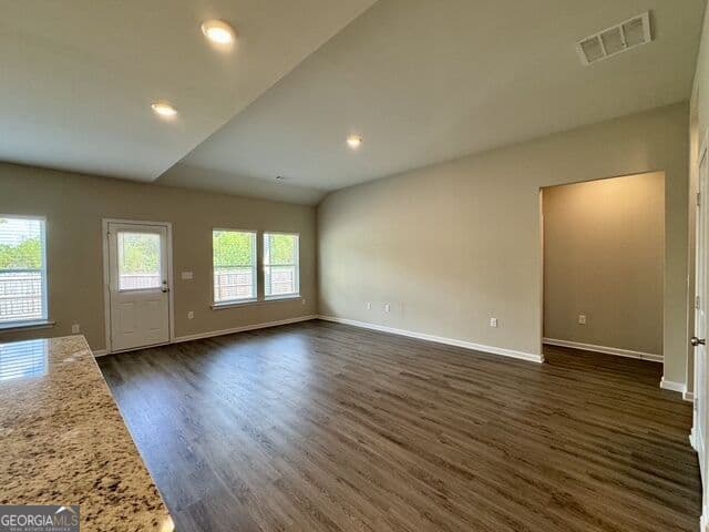 4 bedroom, 3 bathroom, 1,956 sq ft single family residence for sale at 707 Georgian Walk, Byron, GA 31008 — photo 8