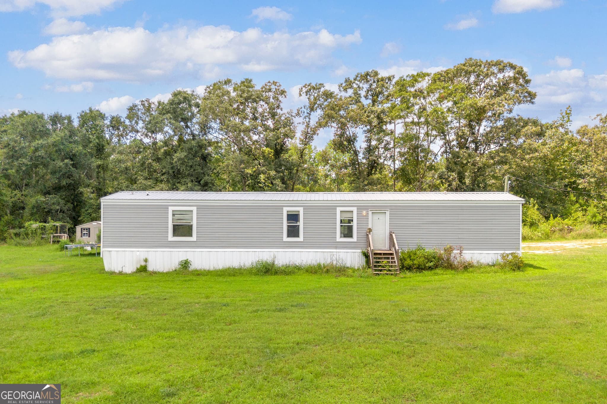 3 bedroom, 2 bathroom, 1,152 sq ft single family residence for sale at 2159 Deep Creek Road, Dewy Rose, GA 30634 — photo 2