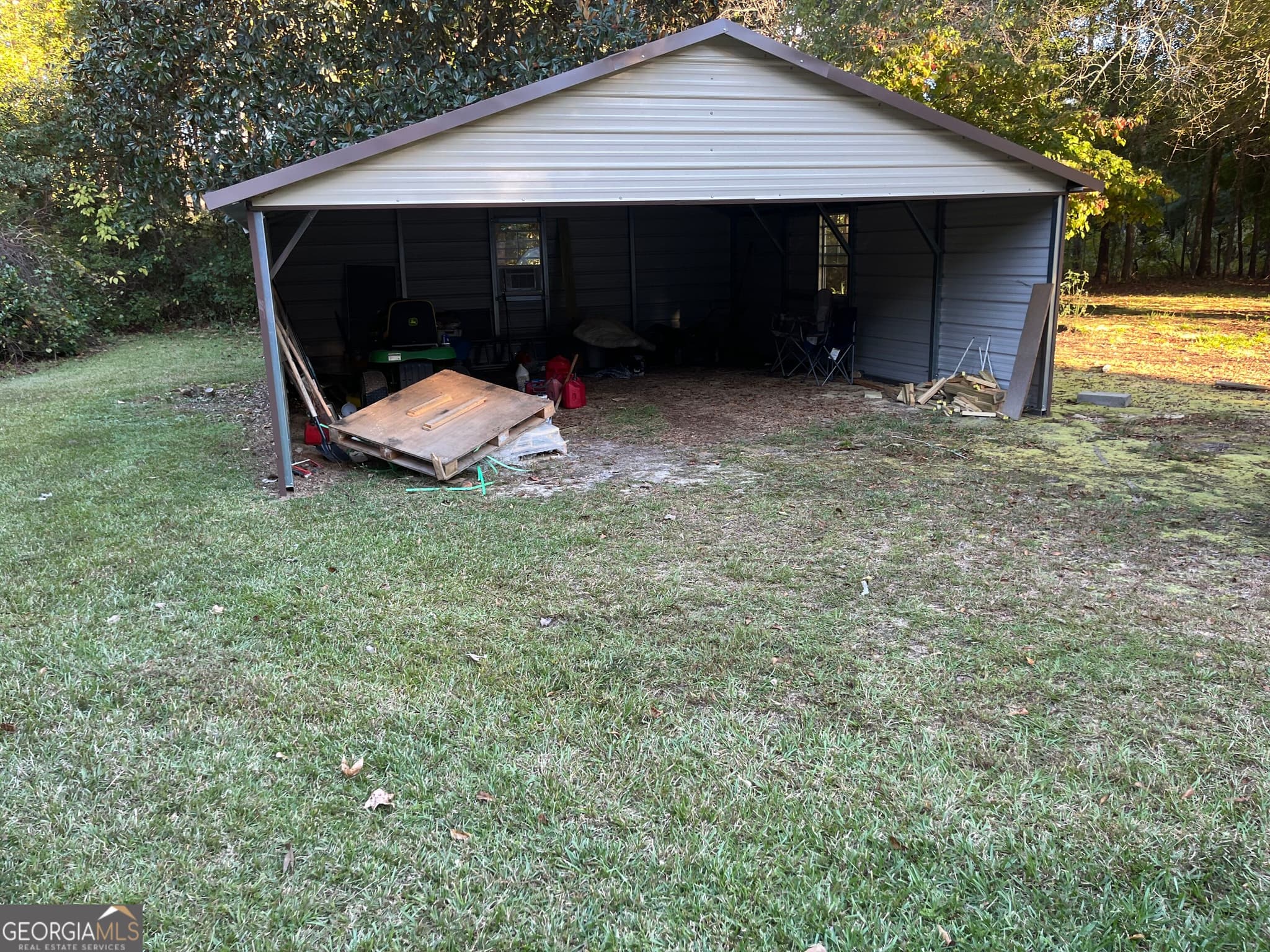3 bedroom, 1.5 bathroom, 1,416 sq ft single family residence for sale at 455 Pebblebrook Road, Woodbury, GA 30293 — photo 3