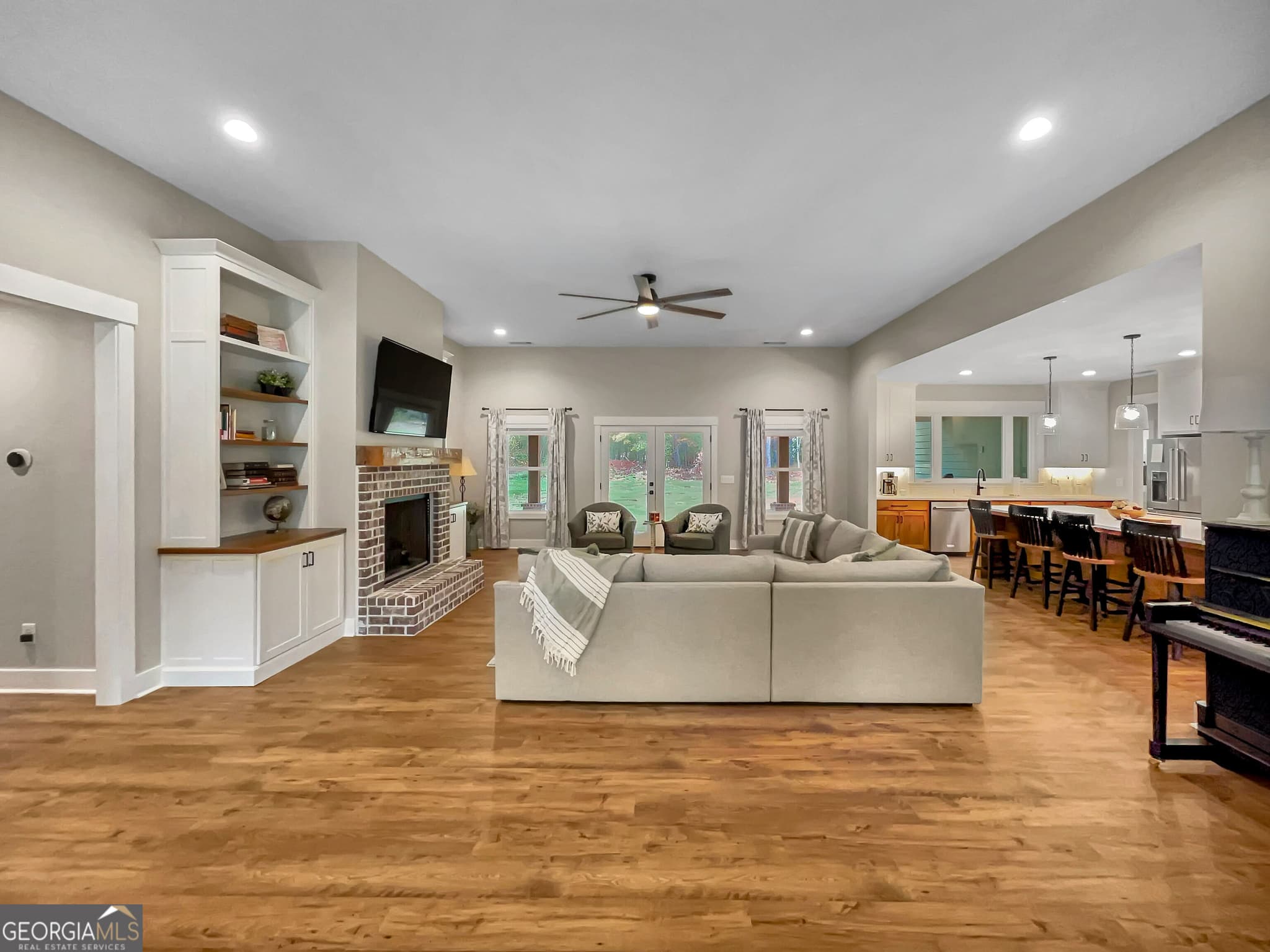 4 bedroom, 4.5 bathroom, 4,198 sq ft single family residence for sale at 71 Spratlin Court, Hull, GA 30646 — photo 7