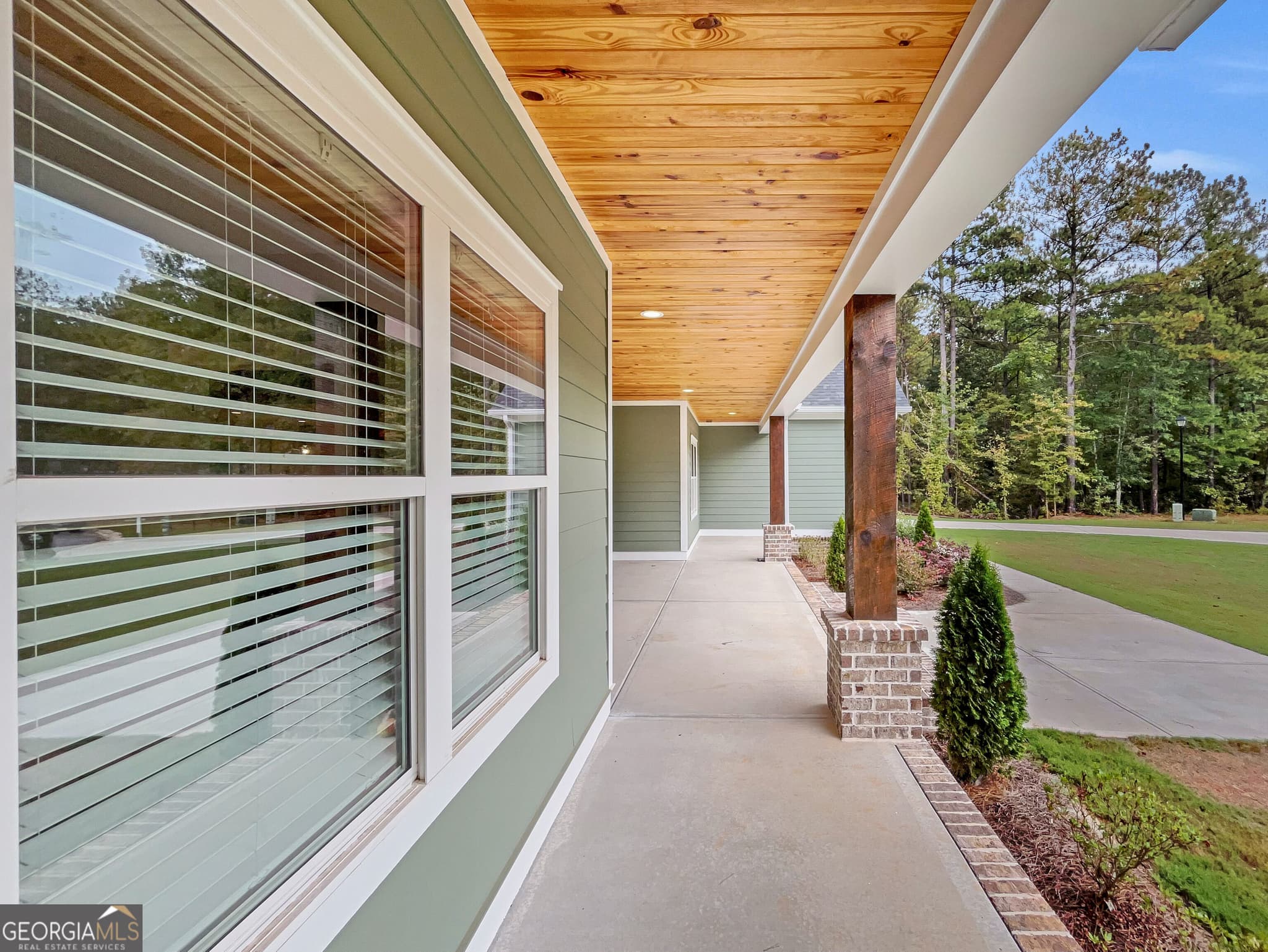 4 bedroom, 4.5 bathroom, 4,198 sq ft single family residence for sale at 71 Spratlin Court, Hull, GA 30646 — photo 5