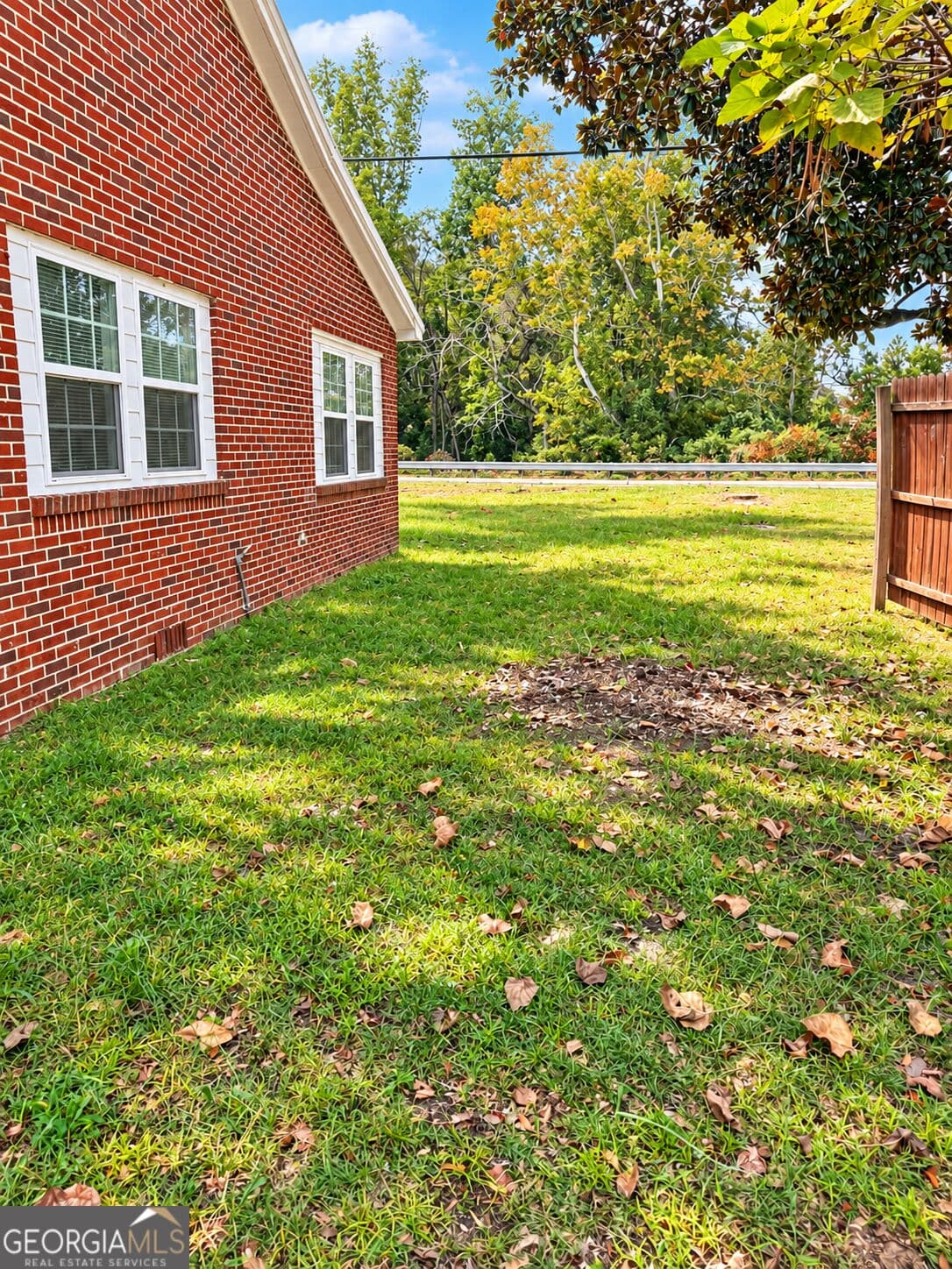 4 bedroom, 2 bathroom, 1,176 sq ft single family residence for sale at 177 W Brazell Street, Reidsville, GA 30453 — photo 6