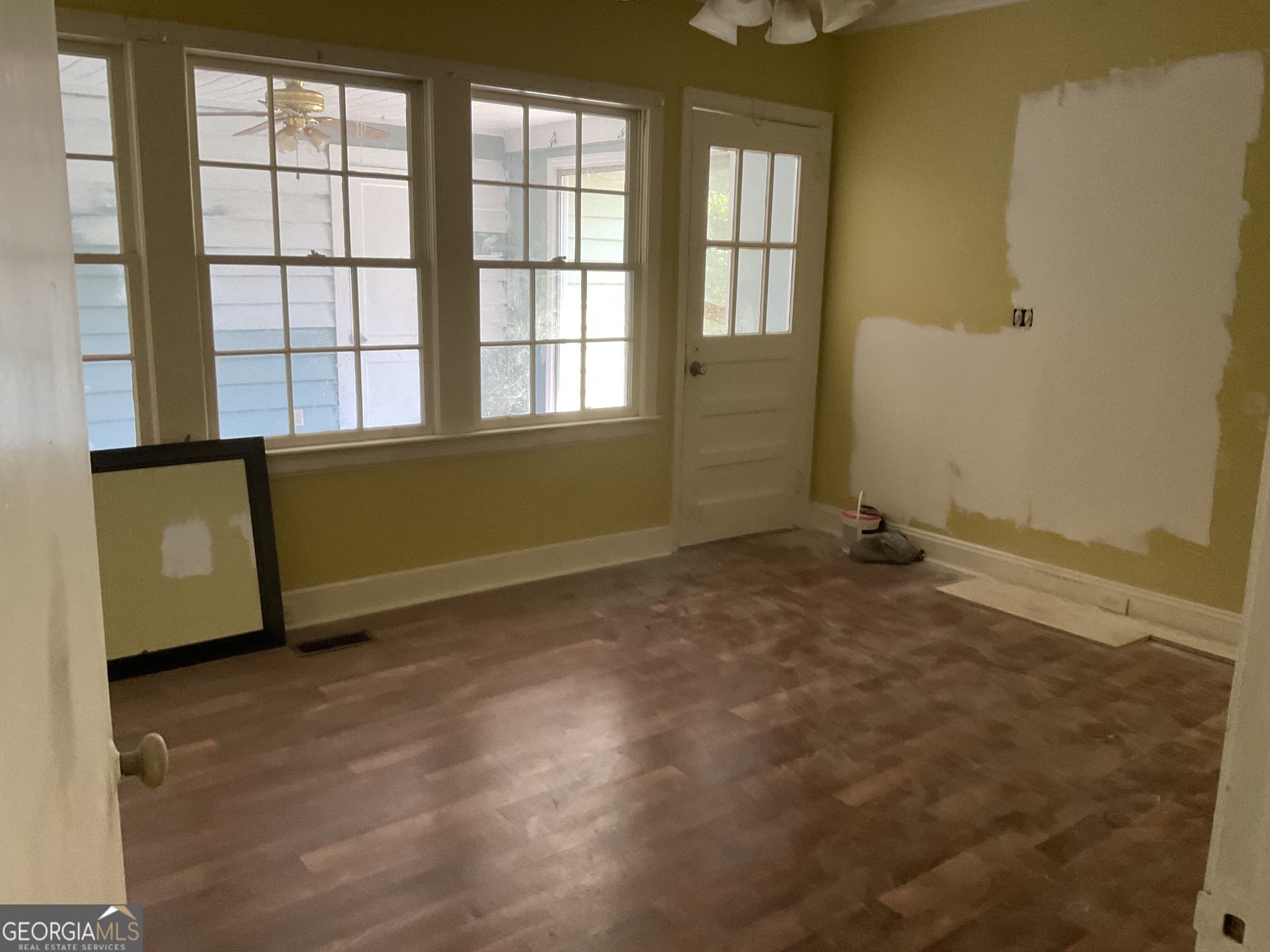 3 bedroom, 1 bathroom, 1,486 sq ft single family residence for sale at 66 Kibbee Street, Hawkinsville, GA 31036 — photo 4
