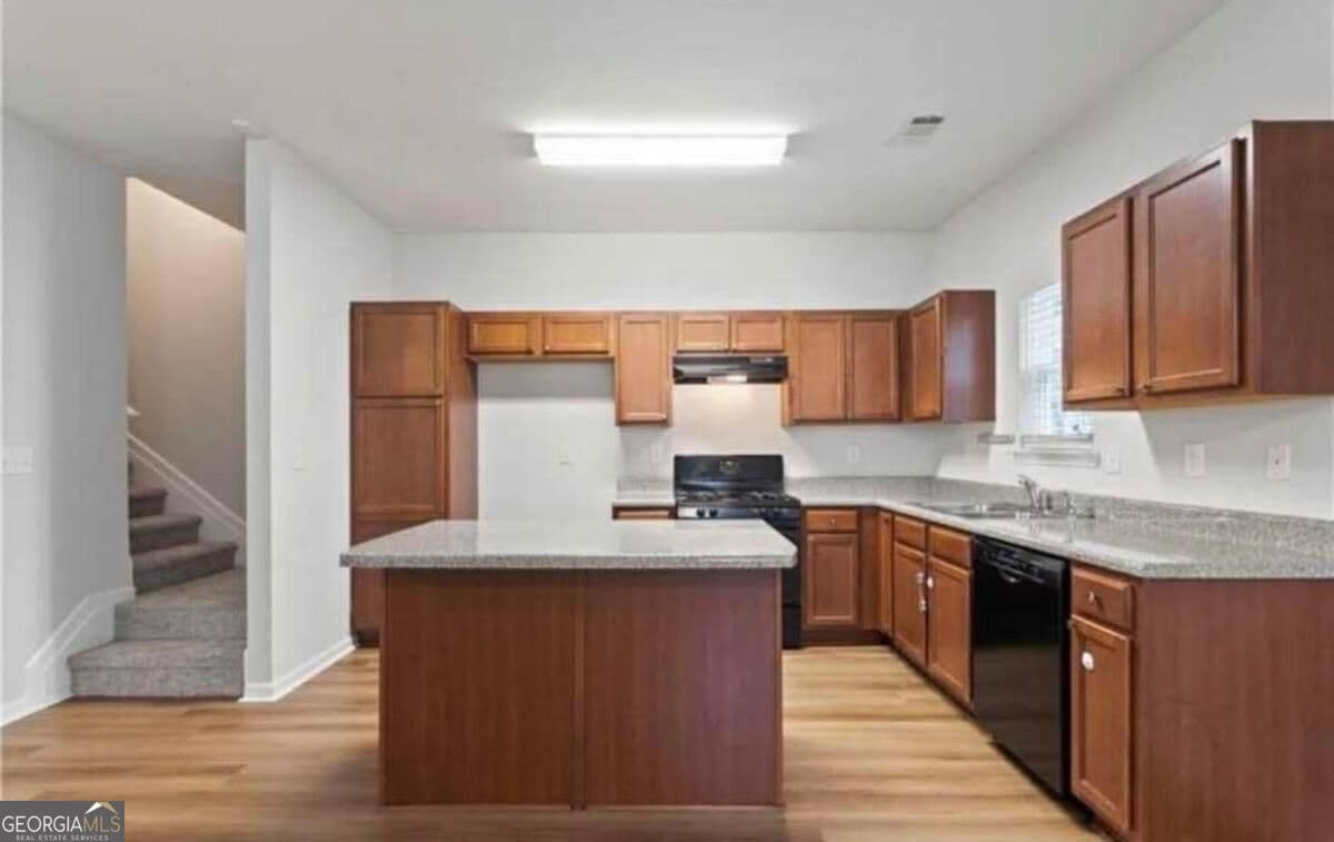 3 bedroom, 2.5 bathroom townhouse for rent at 1251 Rockfield Circl, Norcross, GA 30093 for $2,500 a month — photo 3