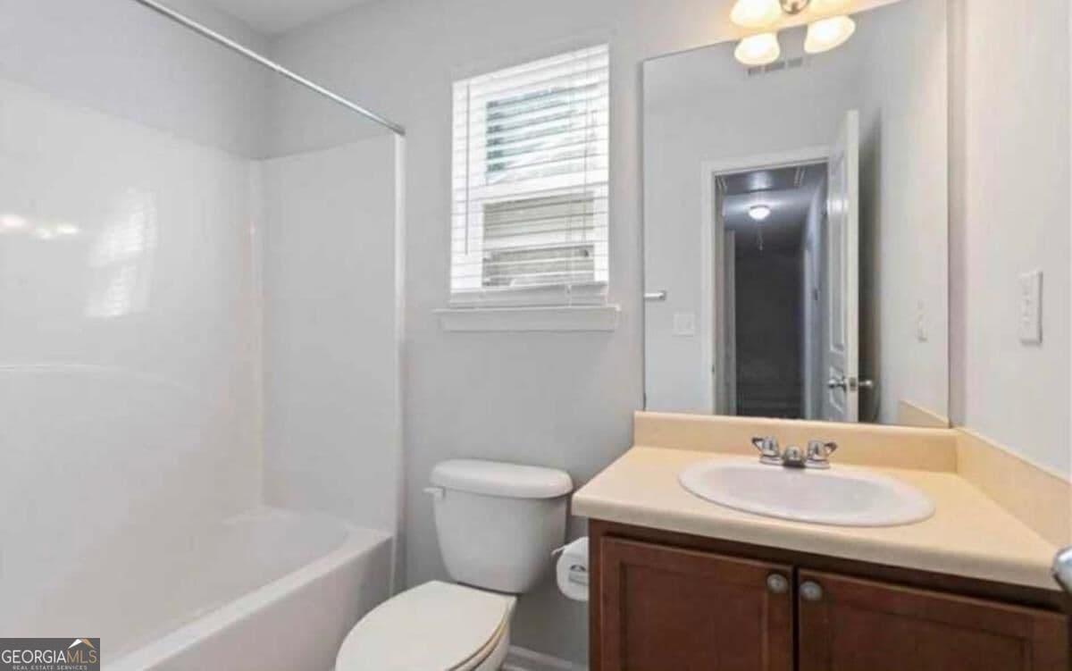3 bedroom, 2.5 bathroom townhouse for rent at 1251 Rockfield Circl, Norcross, GA 30093 for $2,500 a month — photo 8