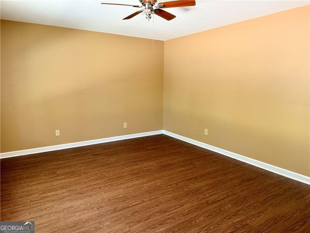 2 bedroom, 1.5 bathroom, 1,188 sq ft single family residence for sale at 335 Craigtown Road, Calhoun, GA 30701 — photo 6