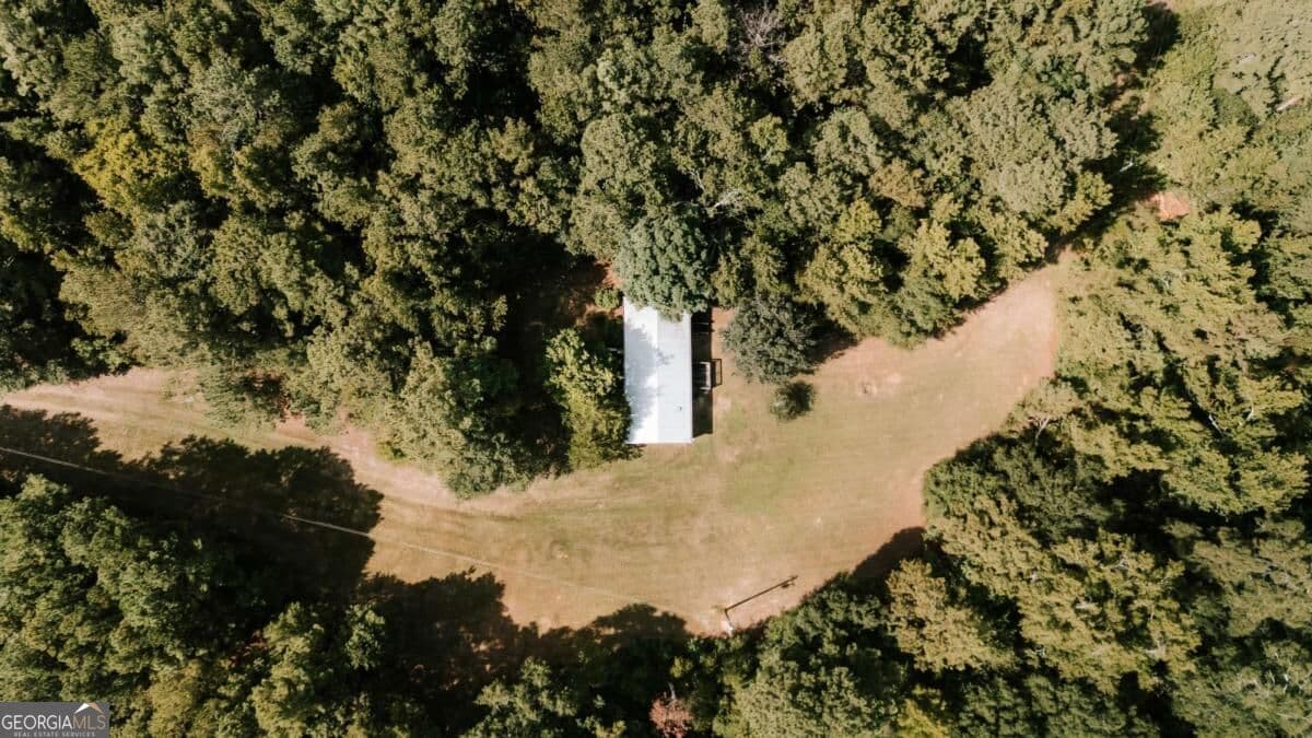 3 bedroom, 2 bathroom, 1,200 sq ft single family residence for sale at 111 Johnson Road, Lexington, GA 30648 — photo 3