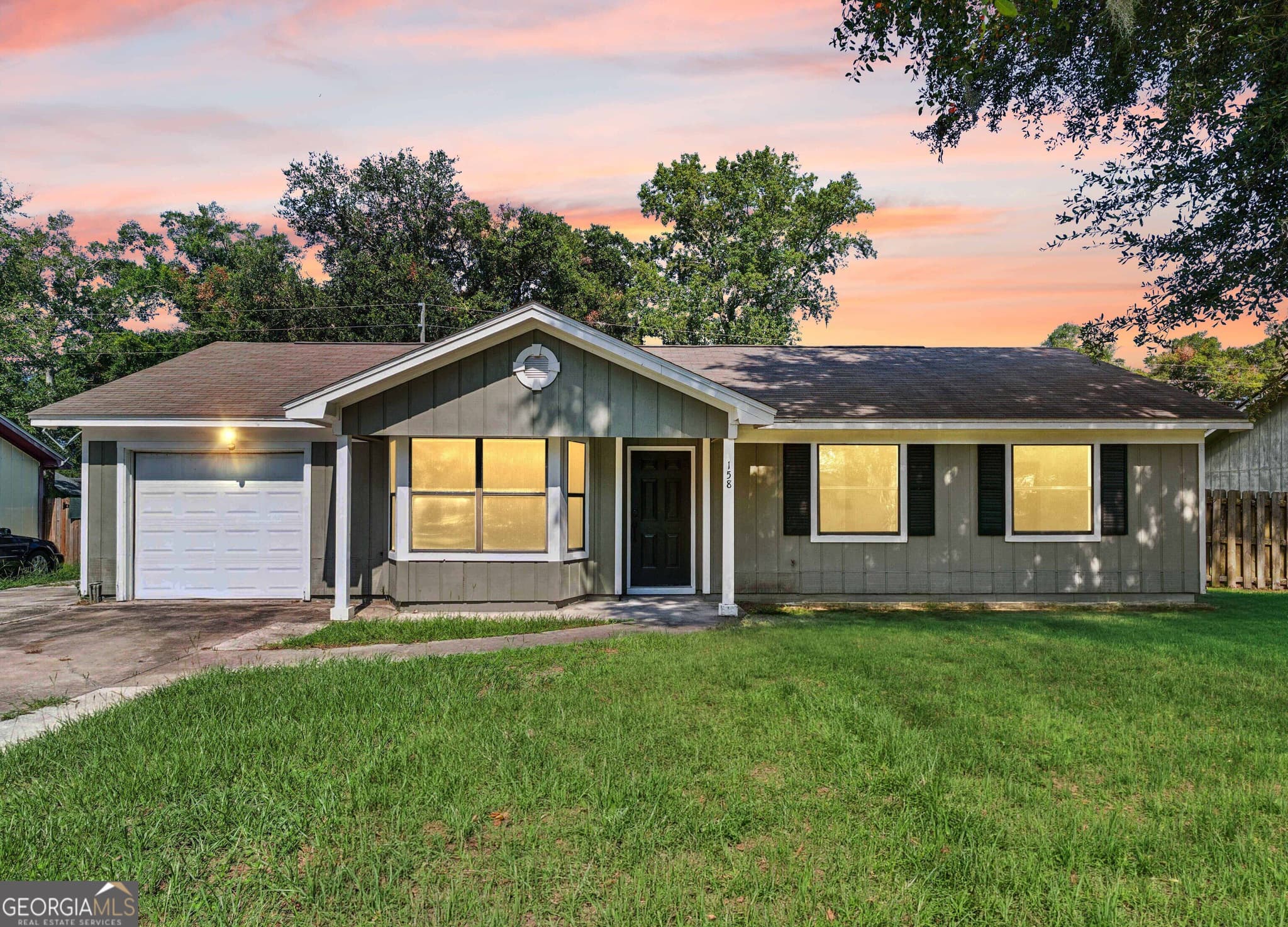 3 bedroom, 2 bathroom, 1,232 sq ft single family residence for sale at 158 Dogwood Circle, St. Marys, GA 31558 — photo 2