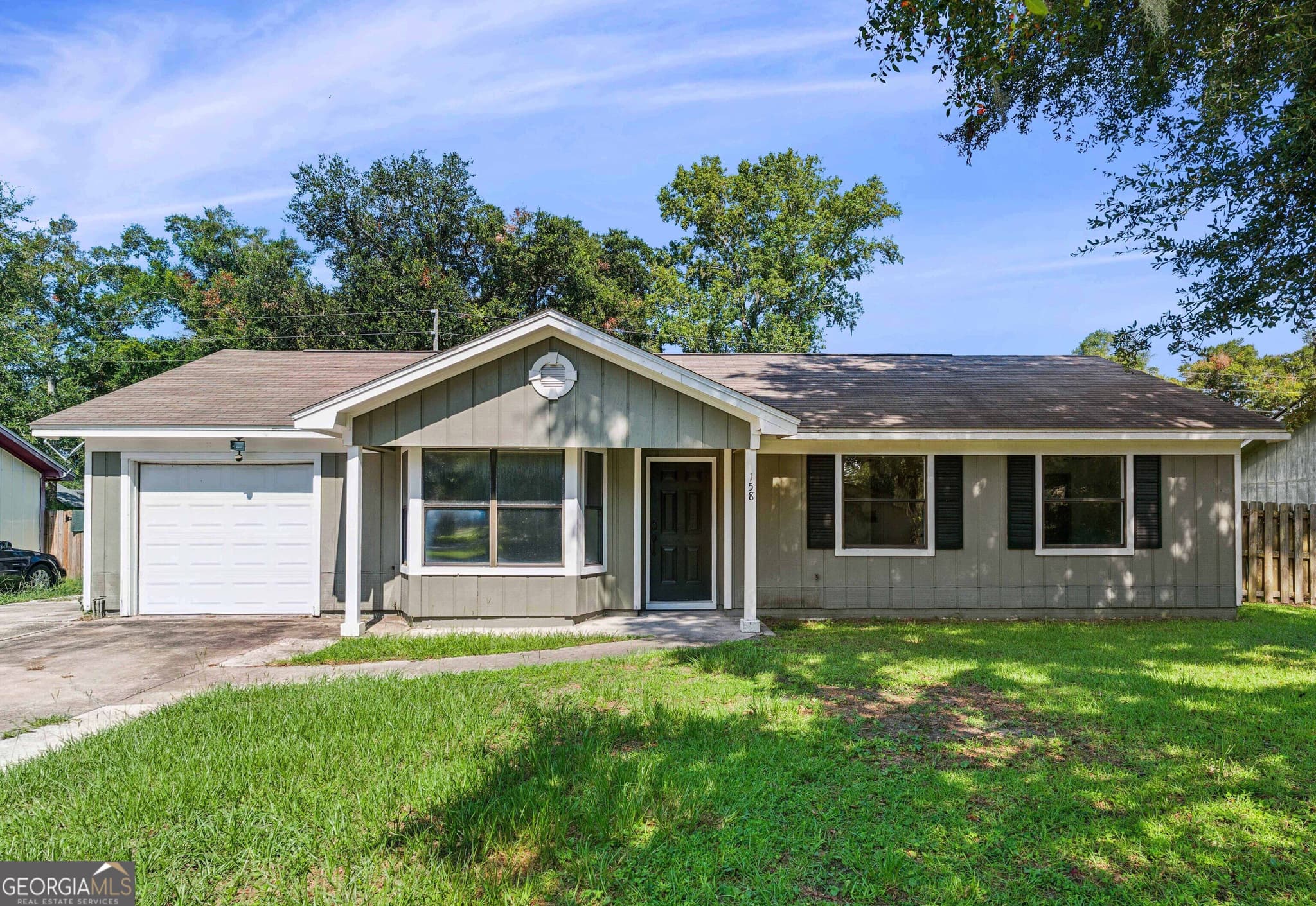 3 bedroom, 2 bathroom, 1,232 sq ft single family residence for sale at 158 Dogwood Circle, St. Marys, GA 31558