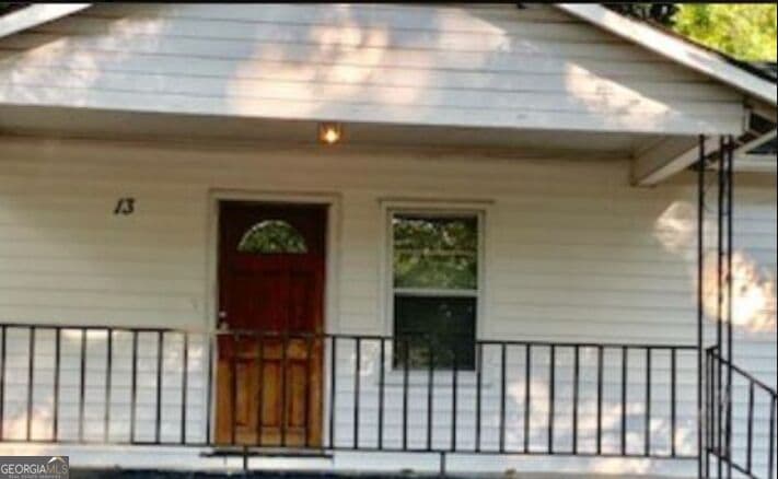 3 bedroom, 2 bathroom, 1,608 sq ft single family residence for rent at 13 Tuxedo Avenue, Newnan, GA 30263 for $1,550 a month — photo 2