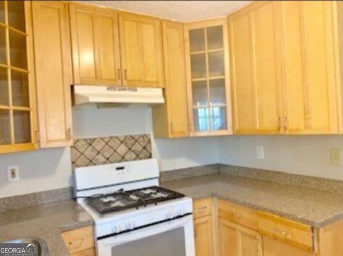 3 bedroom, 2 bathroom, 1,608 sq ft single family residence for rent at 13 Tuxedo Avenue, Newnan, GA 30263 for $1,550 a month — photo 10