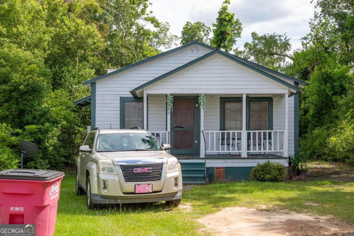 multi family for sale at 102 Crosby Street, Baxley, GA 31513 — photo 2