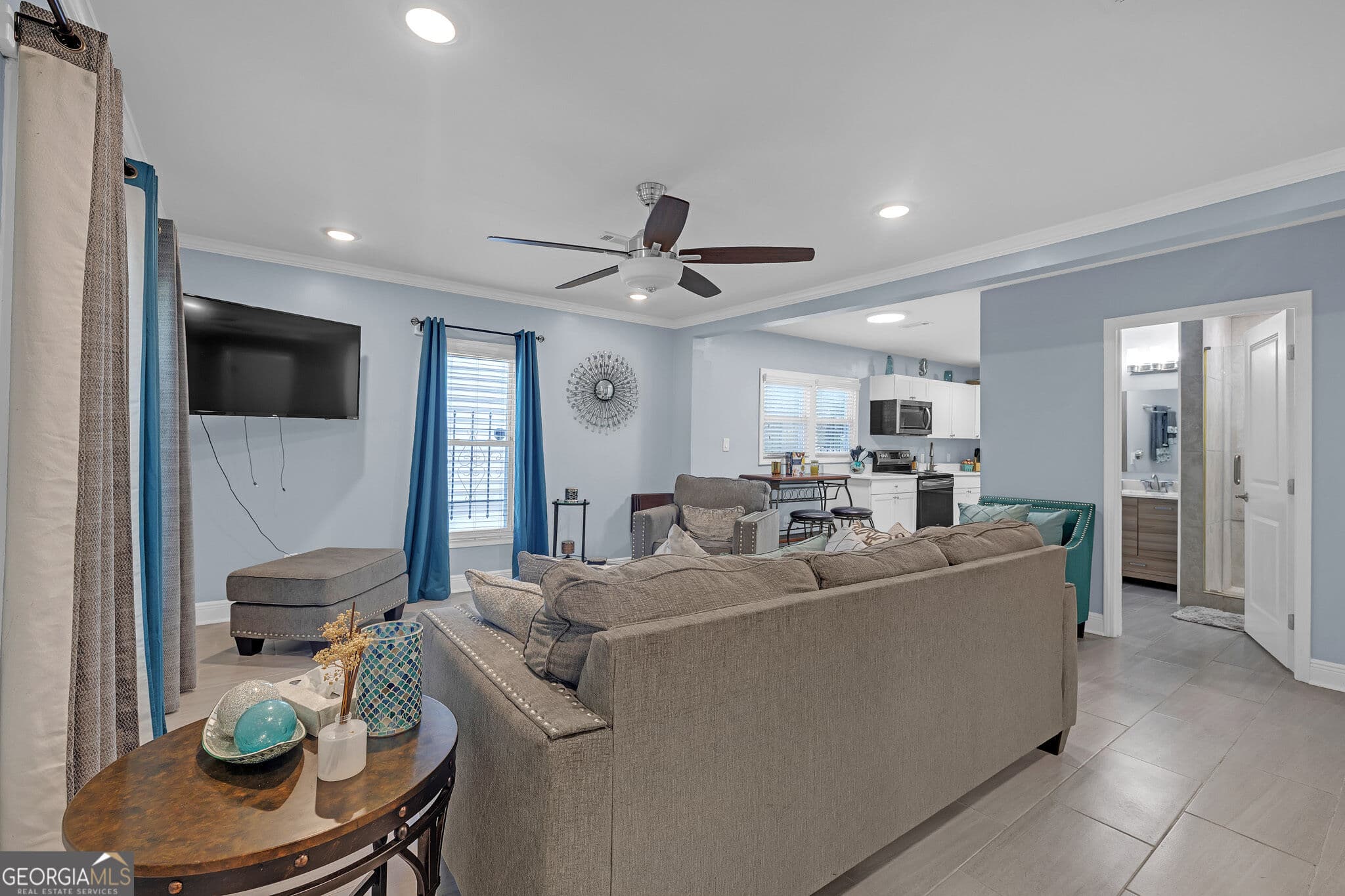 1 bedroom, 1.5 bathroom, 891 sq ft single family residence for sale at 2842 Grand Avenue, Atlanta, GA 30315 — photo 5