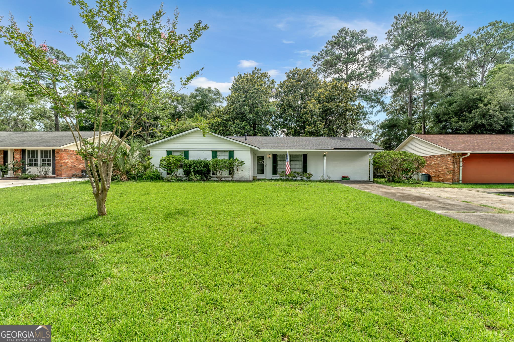3 bedroom, 2 bathroom, 1,774 sq ft single family residence for sale at 13107 Hermitage Road, Savannah, GA 31419 — photo 2