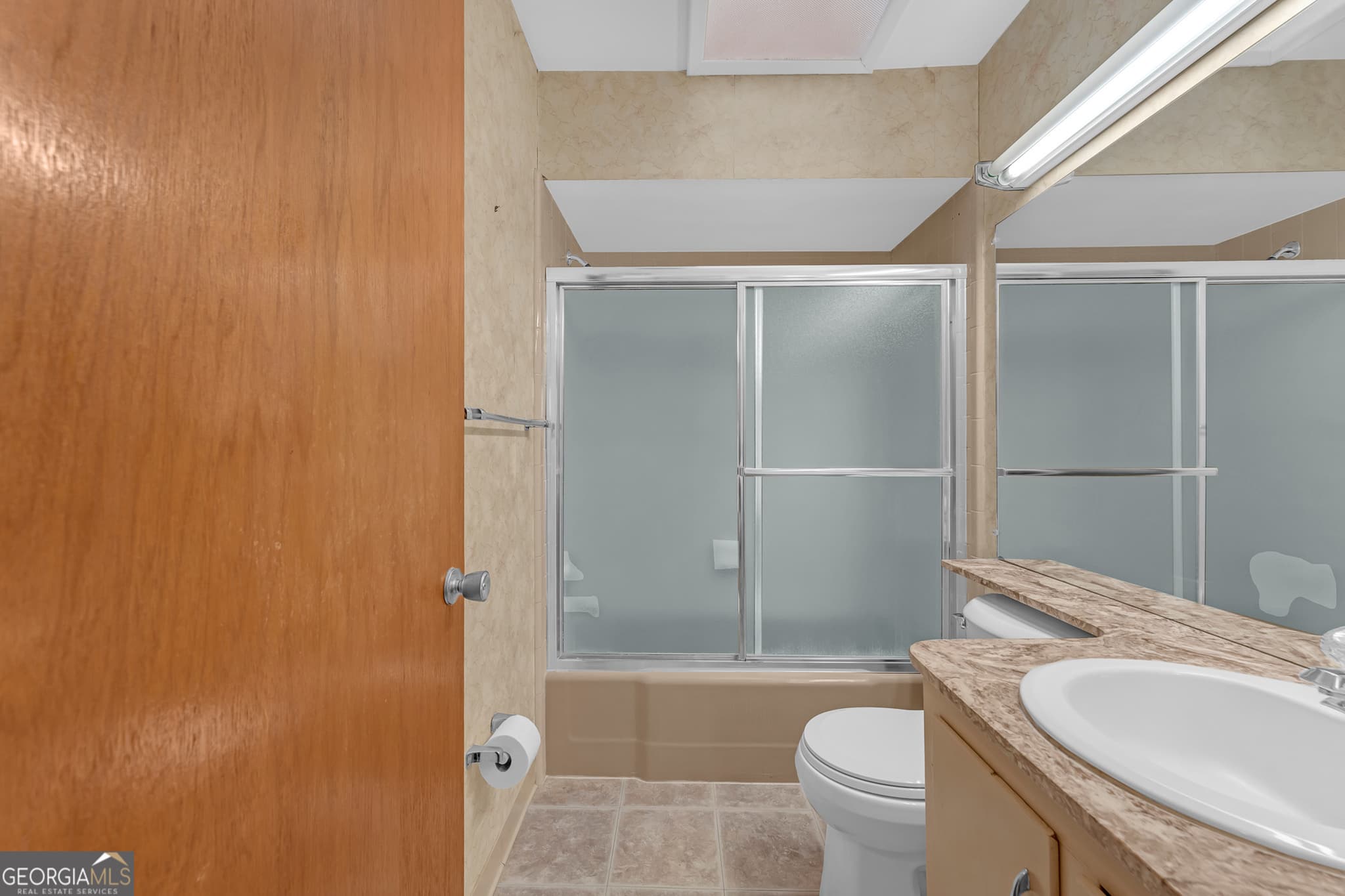 3 bedroom, 2 bathroom, 1,774 sq ft single family residence for sale at 13107 Hermitage Road, Savannah, GA 31419 — photo 7