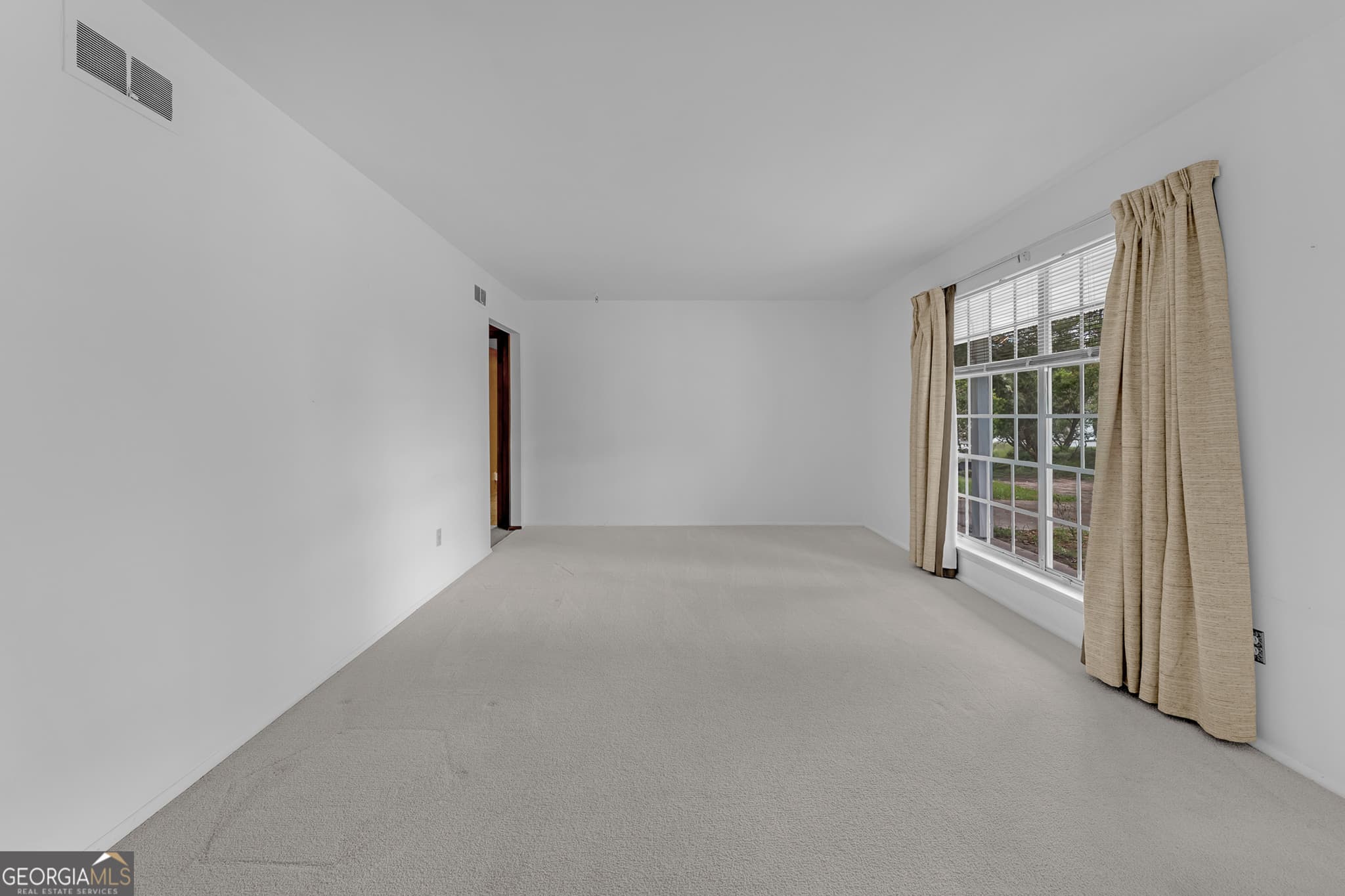 3 bedroom, 2 bathroom, 1,774 sq ft single family residence for sale at 13107 Hermitage Road, Savannah, GA 31419 — photo 10