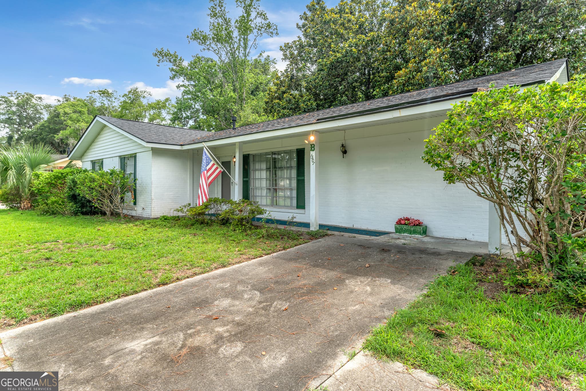 3 bedroom, 2 bathroom, 1,774 sq ft single family residence for sale at 13107 Hermitage Road, Savannah, GA 31419 — photo 4