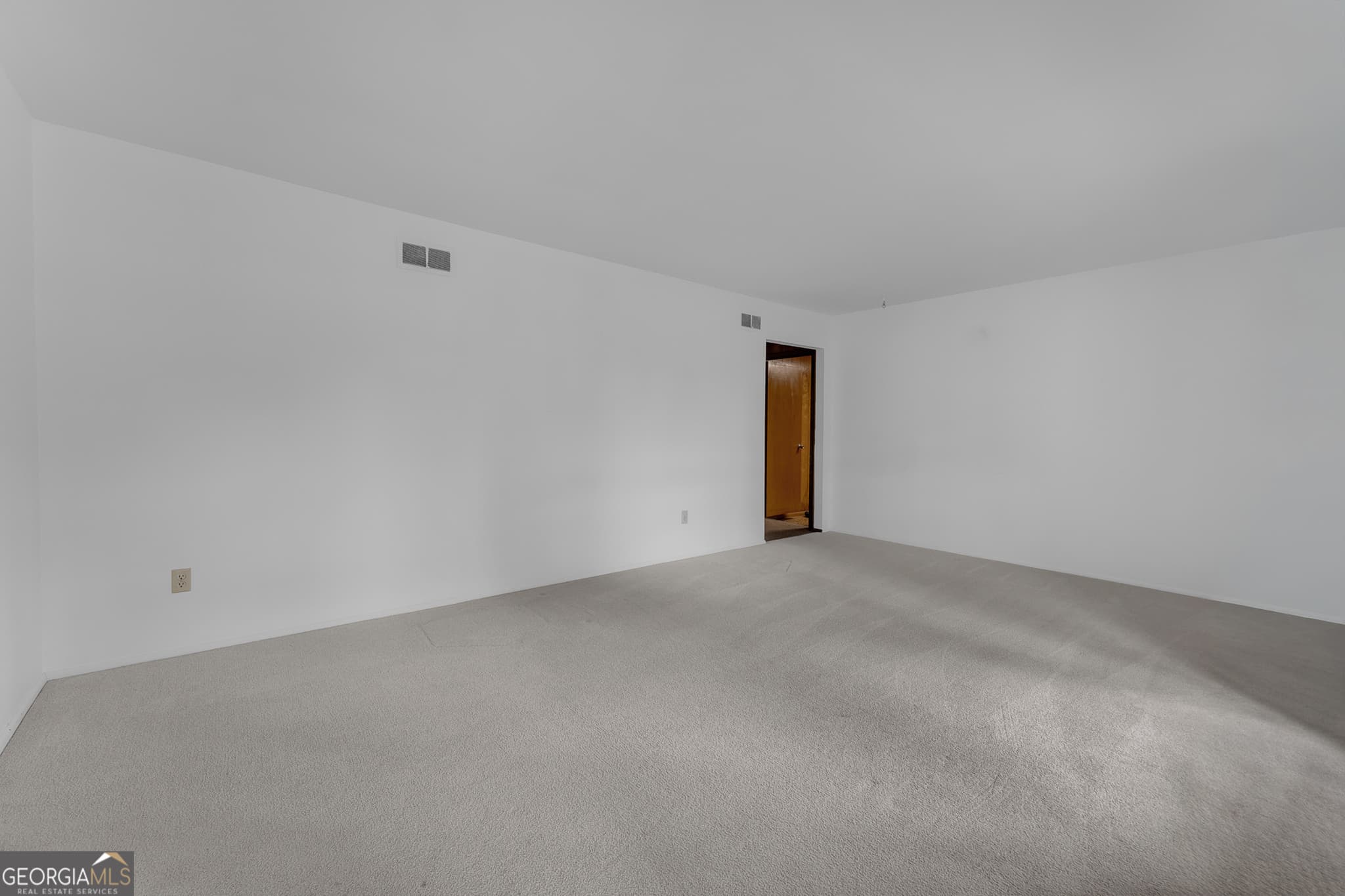 3 bedroom, 2 bathroom, 1,774 sq ft single family residence for sale at 13107 Hermitage Road, Savannah, GA 31419 — photo 8