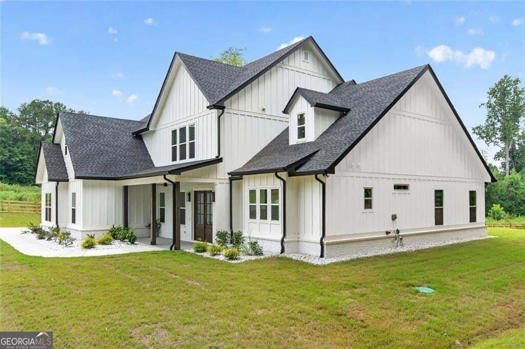 5 bedroom, 5 bathroom, 4,680 sq ft single family residence for sale at 127 Tanners Bridge Road, Bethlehem, GA 30620 — photo 6