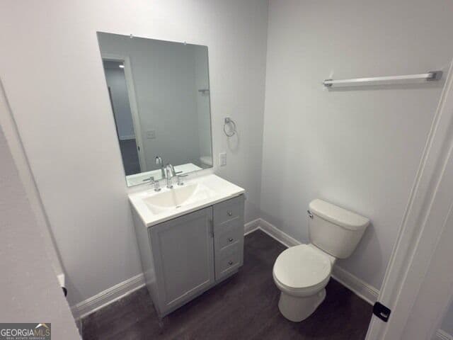 3 bedroom, 2 bathroom, 1,536 sq ft single family residence for sale at 5495 Old Waynesville Road, Waynesville, GA 31566 — photo 6