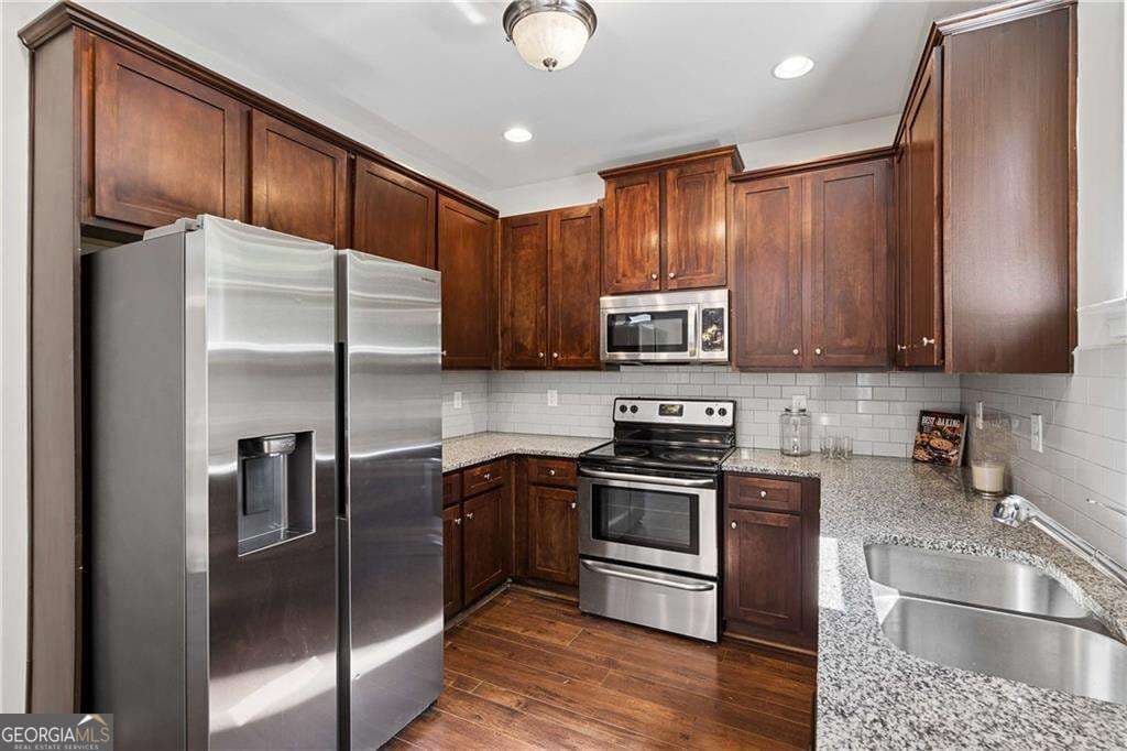 4 bedroom, 2.5 bathroom, 2,472 sq ft single family residence for rent at 797 Sand Lane, Lawrenceville, GA 30045 for $3,550 a month — photo 6