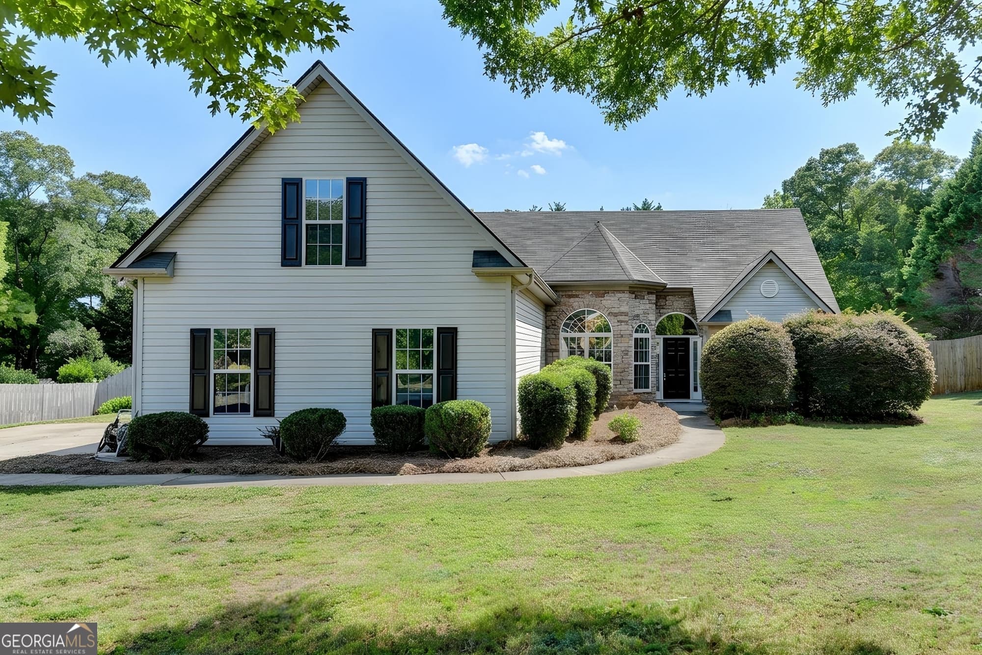 4 bedroom, 2 bathroom, 1,930 sq ft single family residence sold at 1201 Bridge Crest Drive, Winder, GA 30680