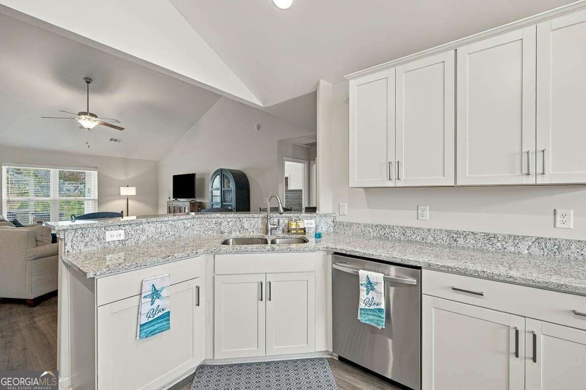 3 bedroom, 2 bathroom, 1,751 sq ft single family residence for sale at 255 Chestnut Drive, Brunswick, GA 31523 — photo 10