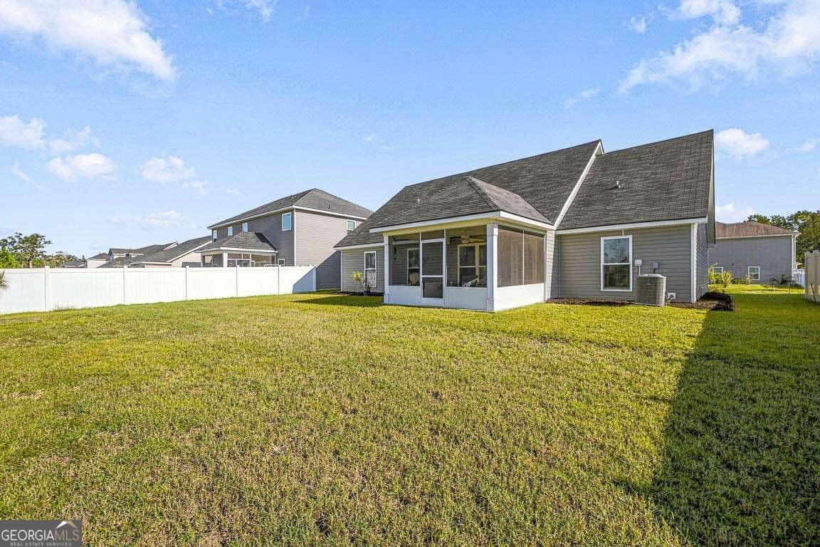 3 bedroom, 2 bathroom, 1,751 sq ft single family residence for sale at 255 Chestnut Drive, Brunswick, GA 31523 — photo 4