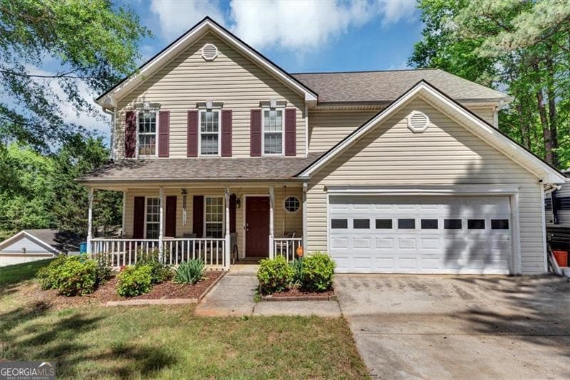4 bedroom, 2.5 bathroom, 2,100 sq ft single family residence sold at 745 BEAVER POND Trail, Fairburn, GA 30213