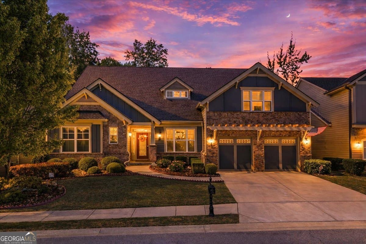 3 bedroom, 2.5 bathroom, 2,932 sq ft single family residence for sale at 3768 Golden Leaf Point, Gainesville, GA 30504 — photo 2
