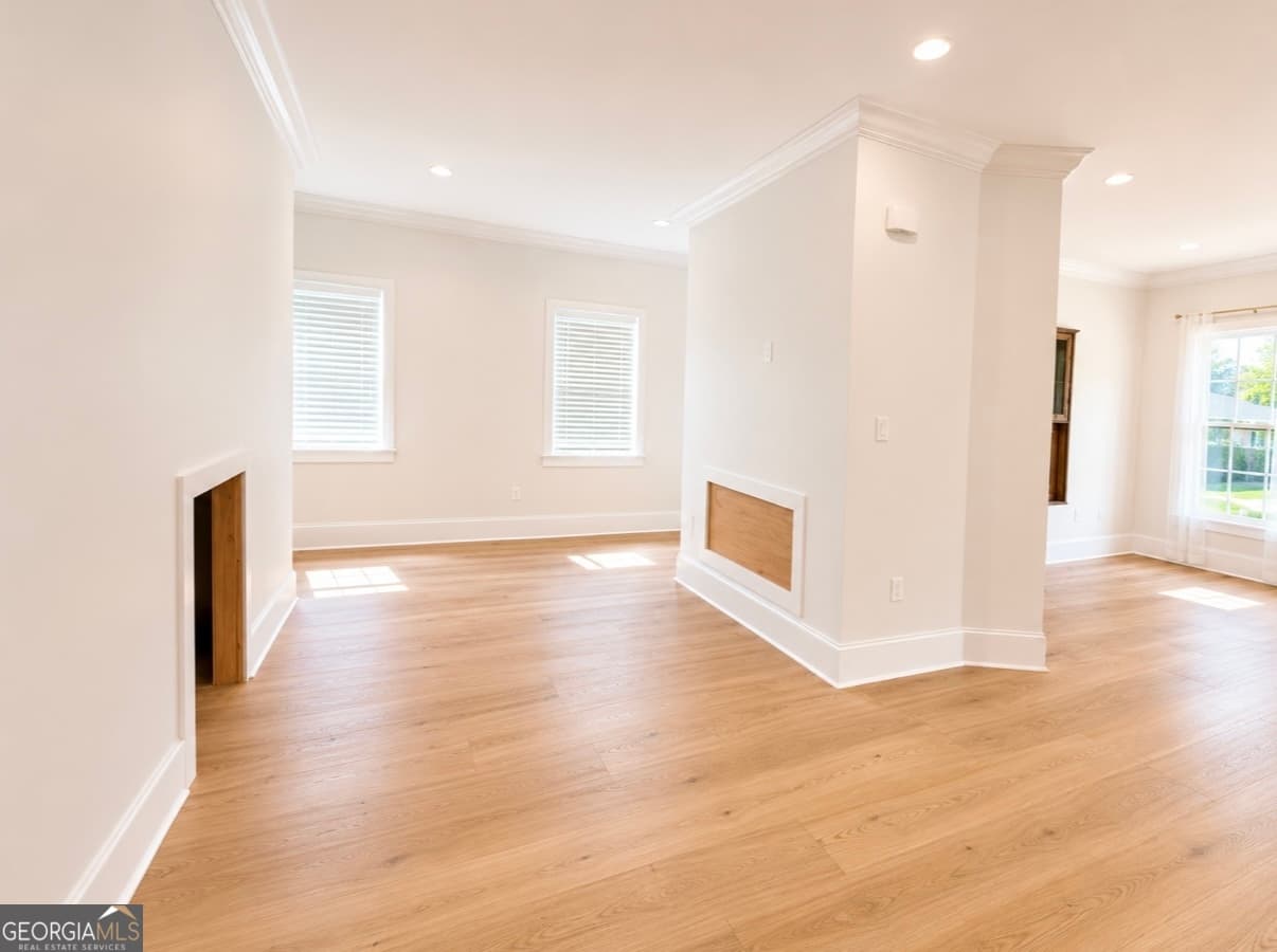 8 bedroom, 6 bathroom, 4,276 sq ft single family residence for sale at 907 Hank Aaron Drive, Atlanta, GA 30315 — photo 2